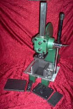 2 Ton Adjustable Press with 2 Graphite Plate sets