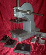 2 Ton Adjustable Press with 4 Graphite Plate Sets